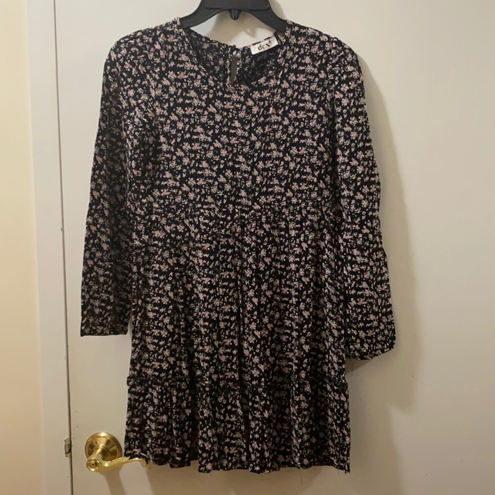 Dex Girl’s Black Flowered Flowy Dress with Ling Sleeves and Pleats